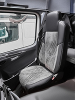 Чехлы Люкс КамАз 5490 K4 с 2014 года (экокожа, черный, серая вставка)