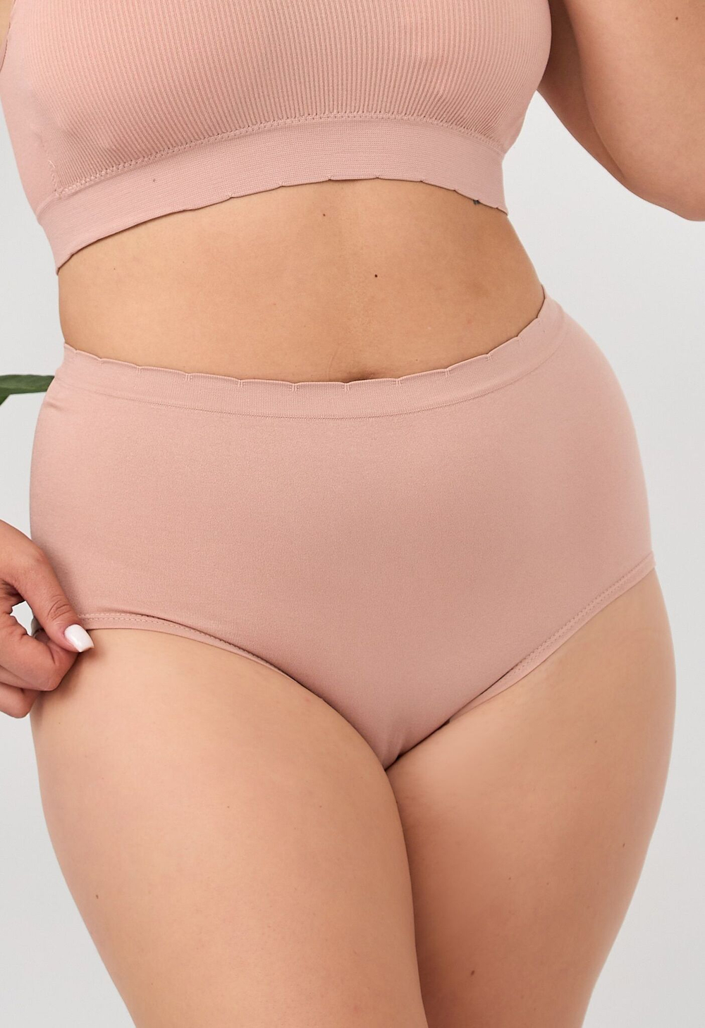 Высокие гладкие бесшовные трусики (Размер: 3X) (Цвет: черный)