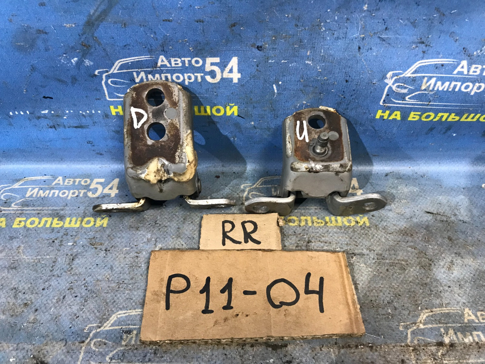 Петля двери задней правой NISSAN PRIMERA 1999