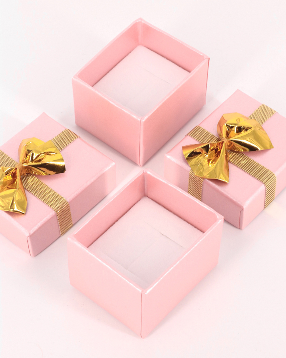 Прямоугольный футляр для классического кольца