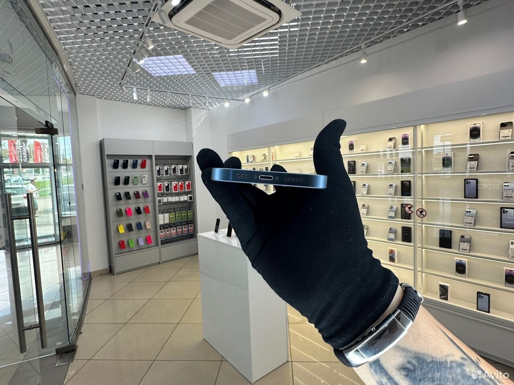 iPhone 14 256 ГБ б/у