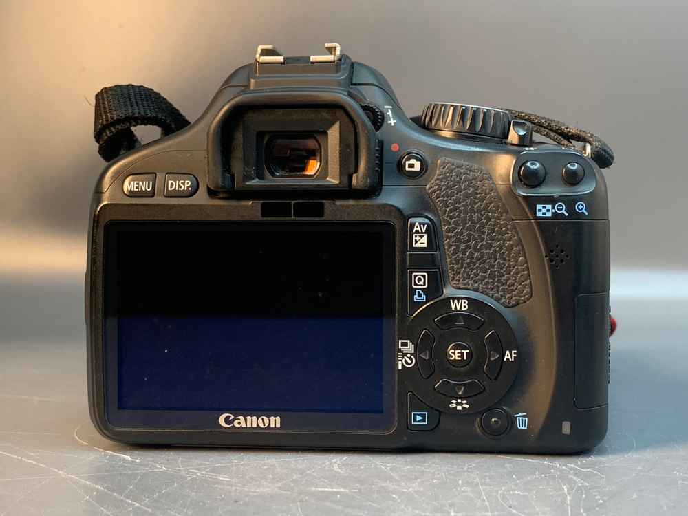 Canon 550D Body 52886 Кадров
