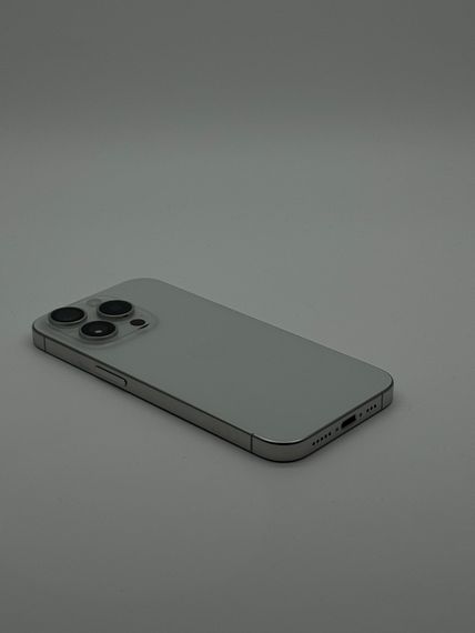 iPhone 15 Pro 256Gb White Titanium