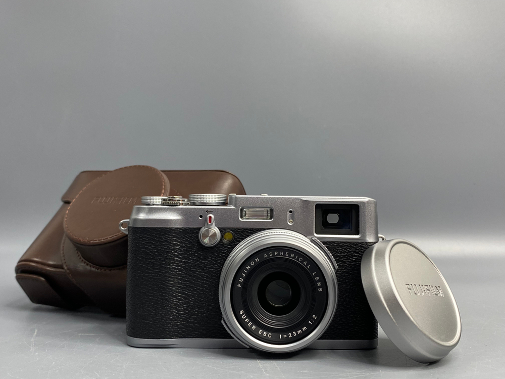 Fujifilm FinePix X100