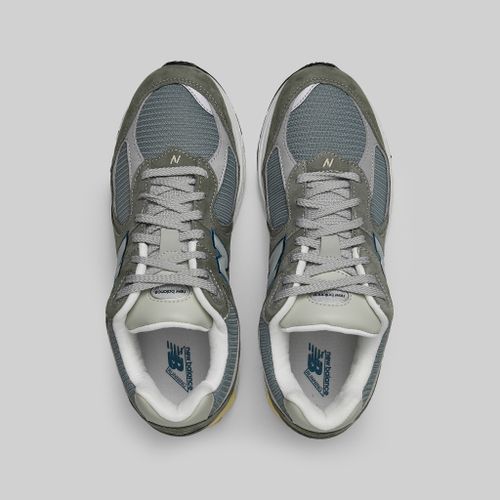 Кроссовки New Balance 2002R 