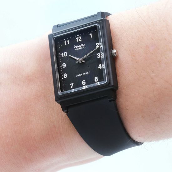 Наручные часы Casio MQ-27-1BDF