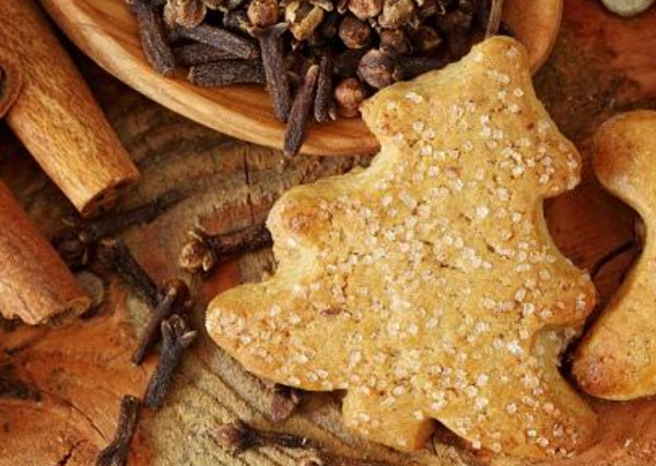 Что такое Isoeugenyl Acetate? Как пахнет Изоэвгенил ацетат? Где и как использовать? Хранение и утилизация.