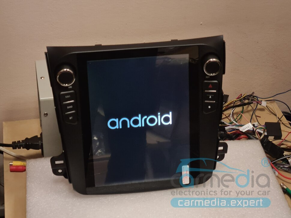 Магнитола для Mitsubishi Outlander XL, Peugeot 4007, Citroen C-Crosser (поддержка Rockford) - Carmedia ZF-1106-DSP вертикальный экран 10.4" в стиле "Тесла" на Android 9, 4/64 ГБ