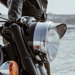 Накладка на фару Royal Enfield, серебристый Aero Visor – Classic 350 / Bullet 350, арт. KXA00085