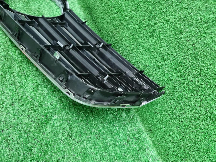 Решетка радиатора Mercedes E C207 (2009-2013)