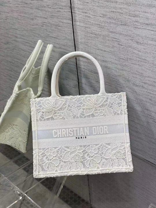 Christian Dior Book Tote 26 cm