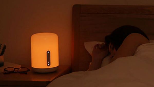 Умная лампа Xiaomi Mijia Bedside Lamp 2 с Apple Homekit
