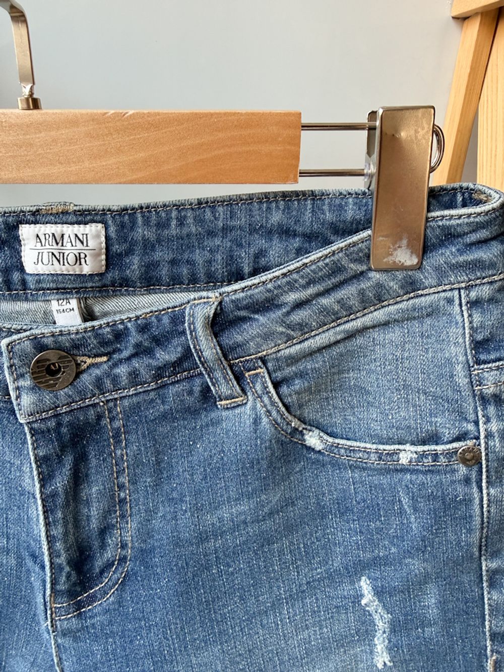 Новые шорты Armani, 140