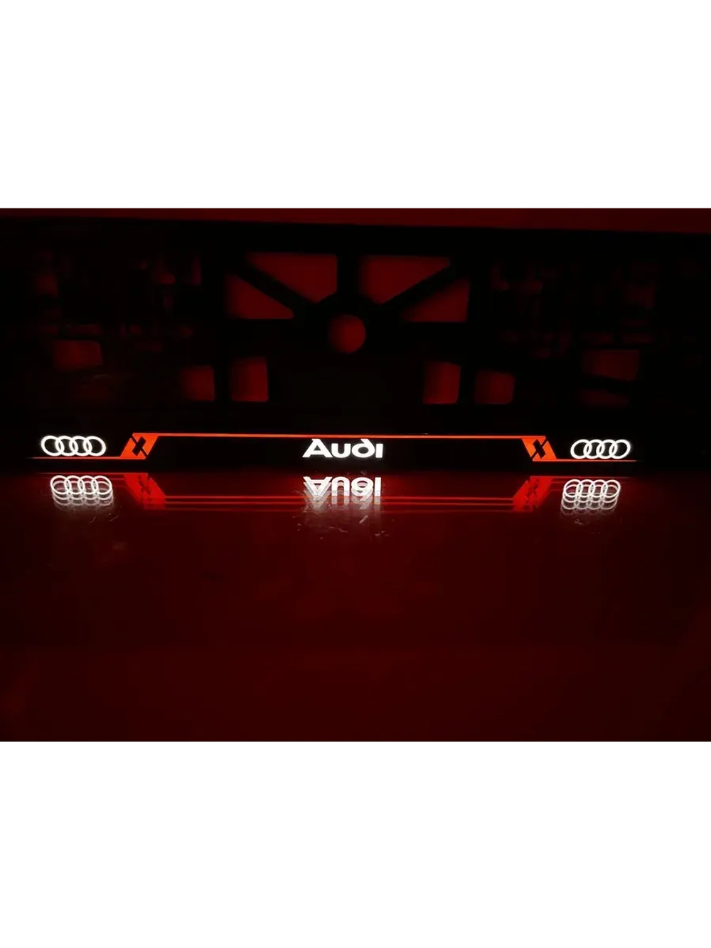 Рамка для номера с LED подсветкой надписи RL. Audi.