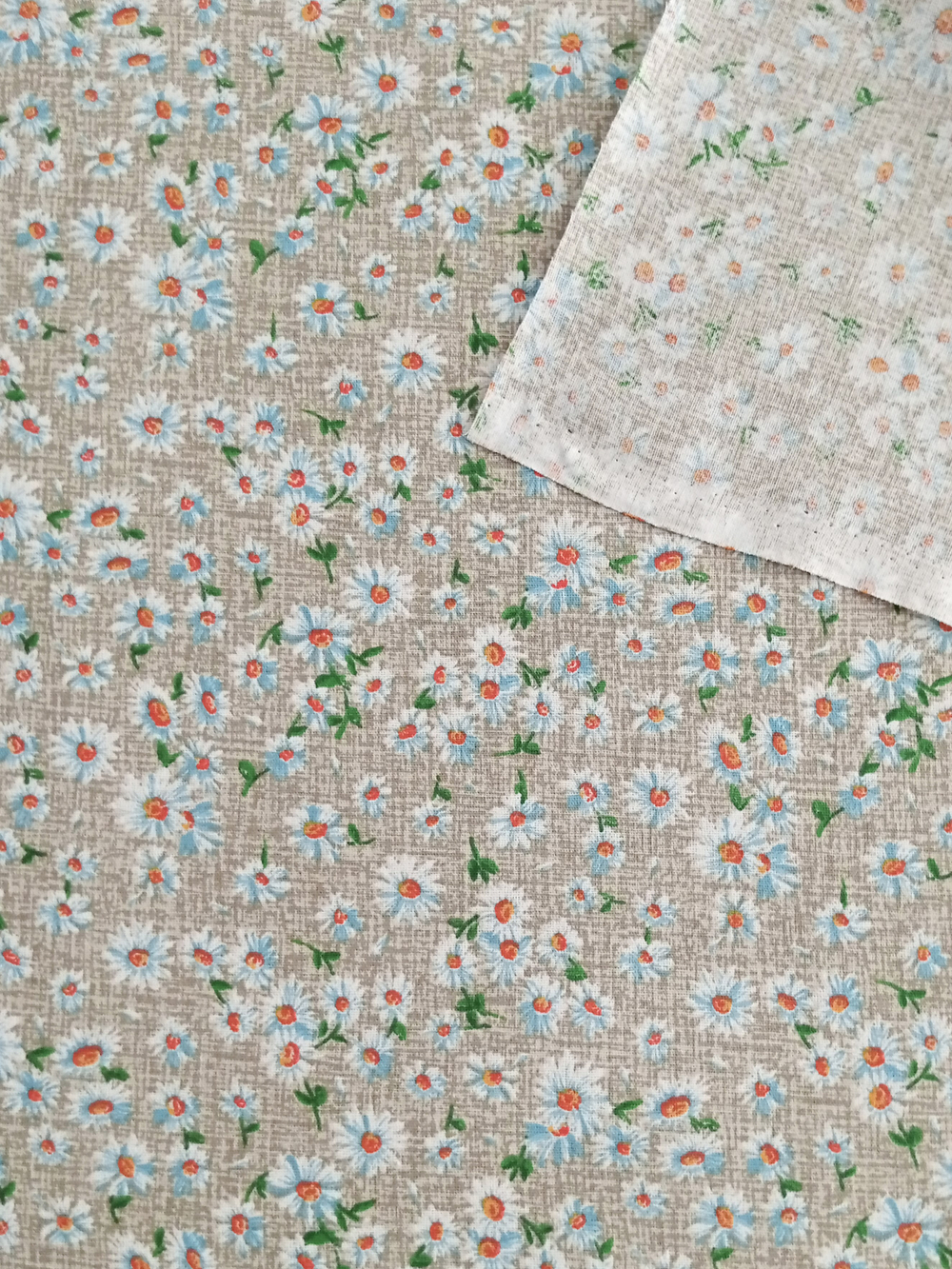 Ткань бязь плательная, рис. "Ромашки", ширина 150 см, арт. 622