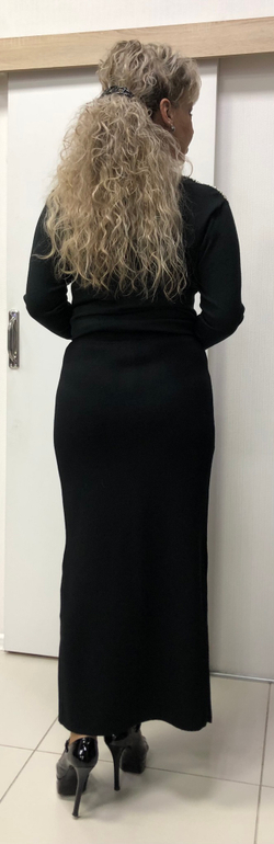 Теплая длинная юбка с двумя боковыми разрезами