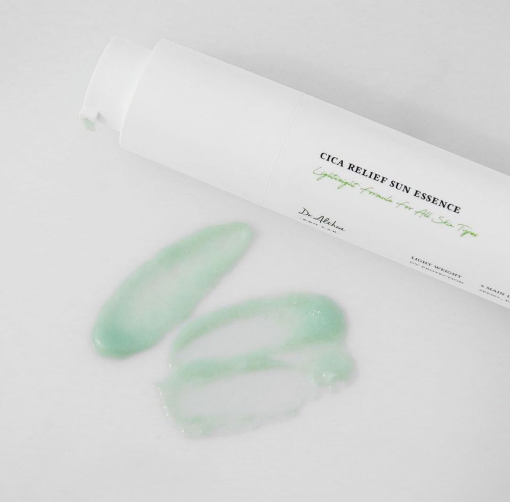 Dr.Althea Cica Relief Sun Essence spf 50+