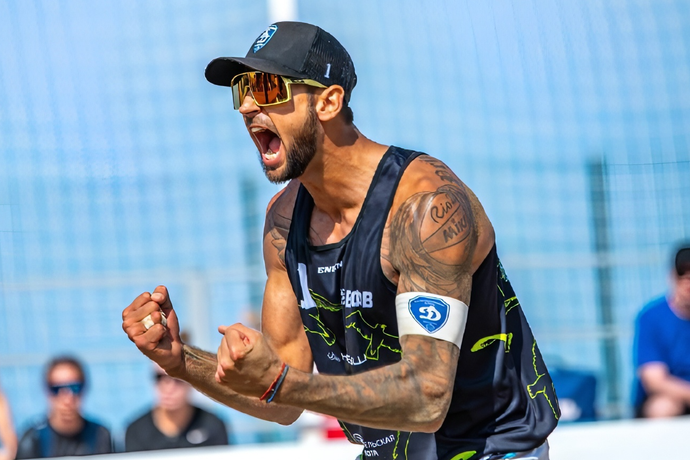BEACH VOLLEY