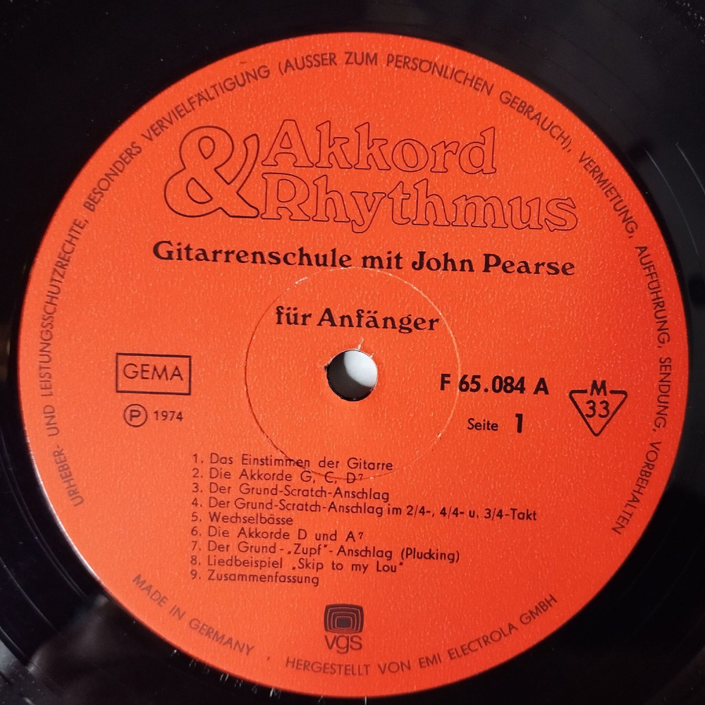 Винтажная виниловая пластинка LP John Pearse Akkord and Rhythmus Gitarrenschule Mit John Pearse (Fur Anfanger) (Germany 1974)