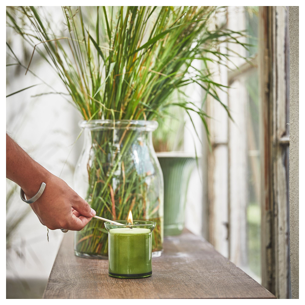 Свеча ароматическая IKEA HEDERSAM (ХЕДЕРСАМ), Свежая трава, Светло-зеленый, 50 часов