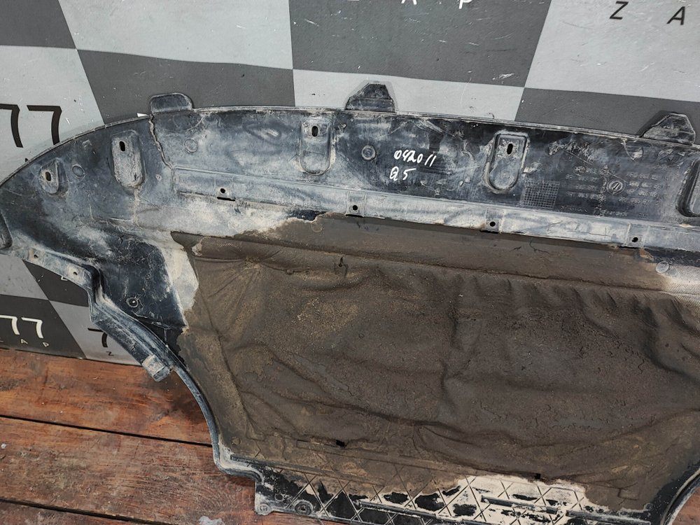 Защита двигателя Audi Q5 (8R) 08-17 Б/У Оригинал 8R1863821D