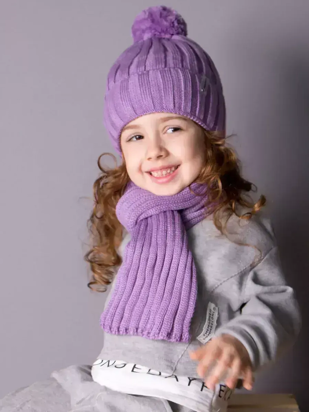 Шапка детская осенняя и шарф