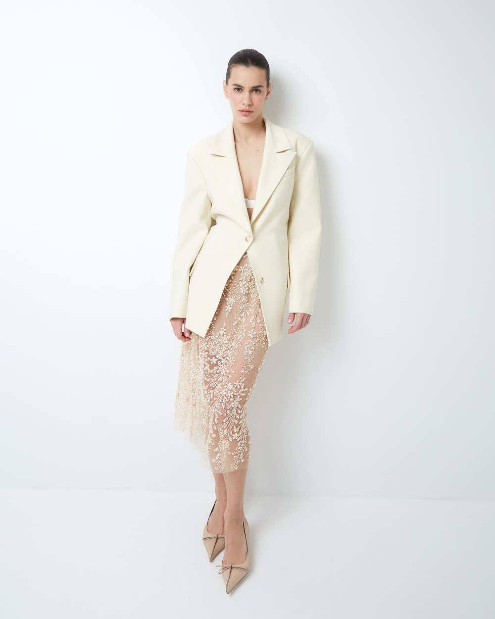 Юбка вышитая камнями и пайетками бежевый