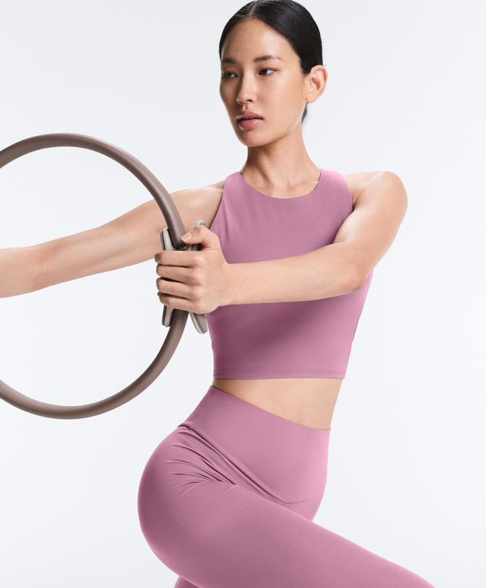 Oysho Майка Comfortlux с чашками и полосками на спине, лиловый