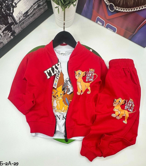 Костюм тройка на замке