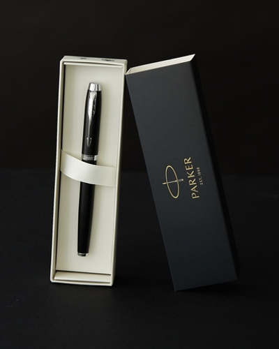 Набор с гравировкой: Ежедневник и ручка роллер Parker IM Matte Black CT (черный с орнаментом)