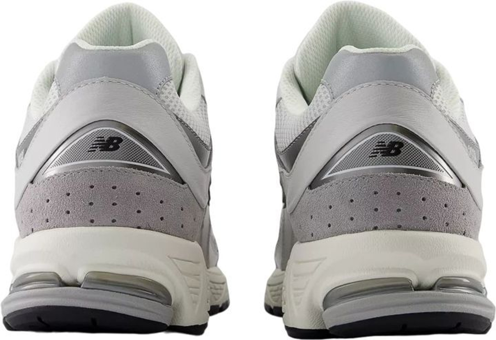Кроссовки New Balance 2002 белый