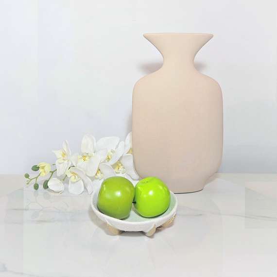 Ваза Tapered vase with flat mouth