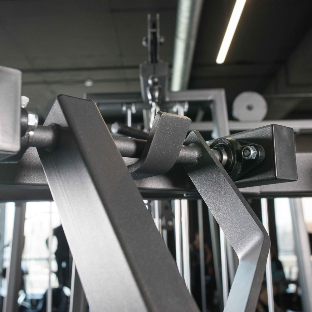 SM2014 Независимый жим от груди широким хватом