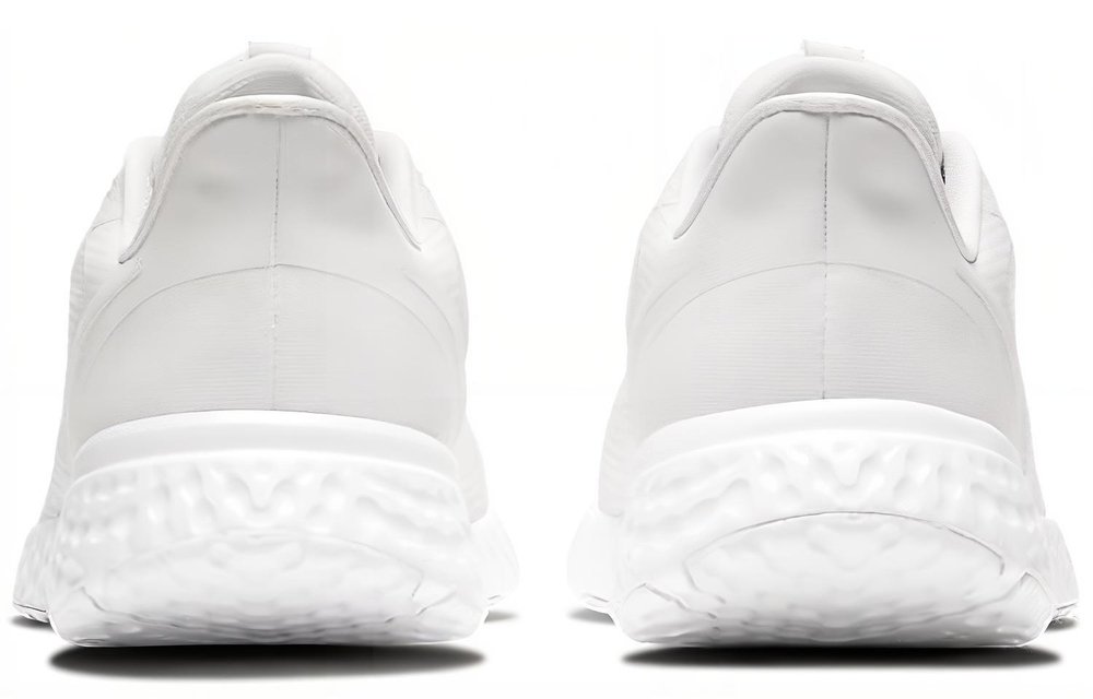 Кроссовки Nike Revolution 5 5 (Женская размерная сетка)