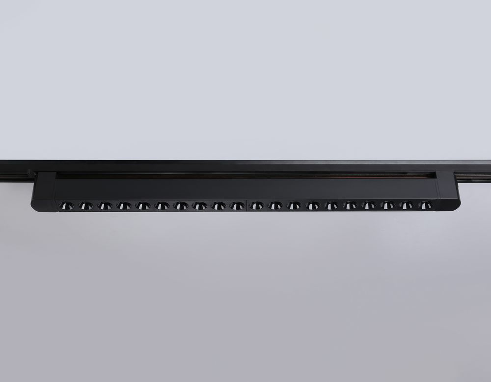 Ambrella Трековый однофазный светодиодный светильник Track System GL6721