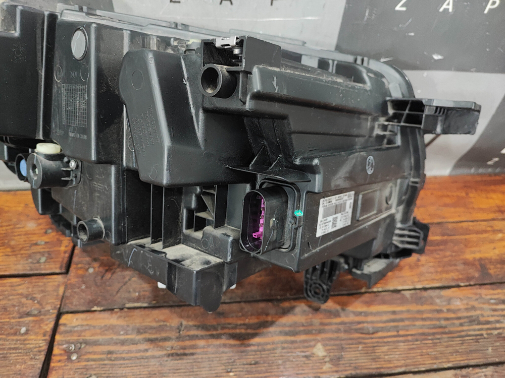 Фара левая LED Geely Tugella 19-нв Б/У Оригинал 7051026800