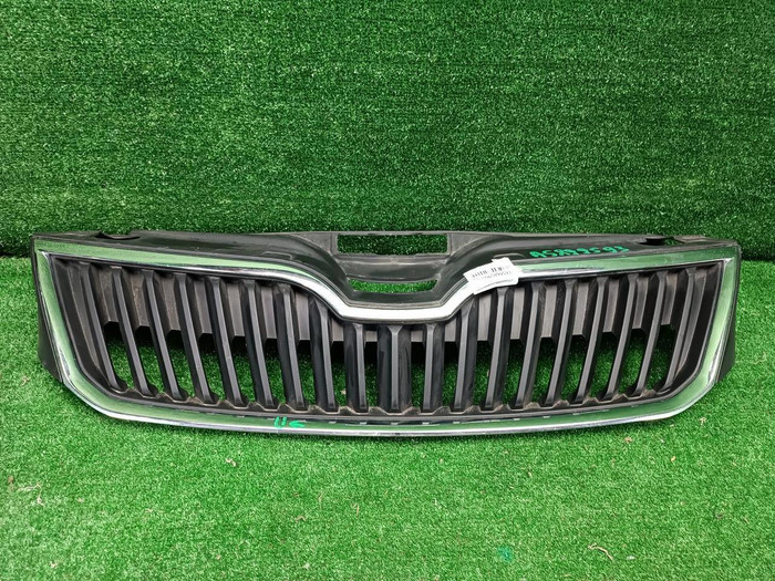 Решетка радиатора Skoda Rapid 1 (2012-2020)