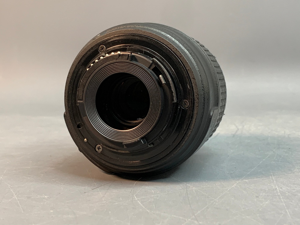 Nikon D5100 Kit 18-55mm 3.5-5.6G VR 2.363 Кадров