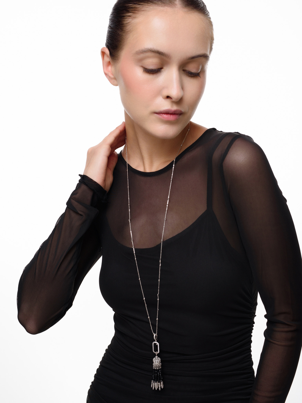 Сотуар "Queen" из черного агата и шпинели Silver