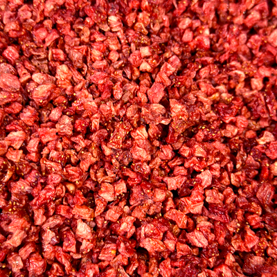 Клубника в кубиках дегидрированная, пропитанная сиропом Strawberry Cubes, Cesarin Италия, 1 кг