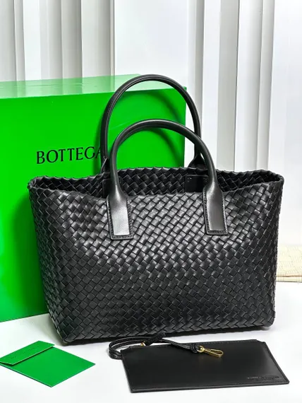 Cabat сумка-тоут Bottega Venetta Intrecci, чёрная