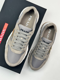 Кроссовки Prada