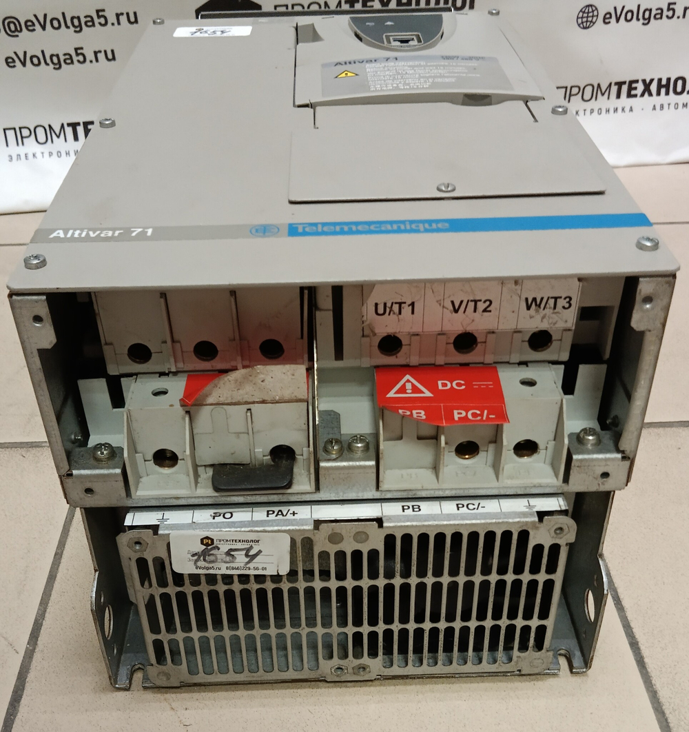 S.E. ATV71HD22N4 б/у