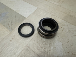 Запасная часть для насосов "LEO" моделей XST65-200K/185, XST65-200K/220, XST65-200K/300, XST65-250/220, XST65-250/300, XST65-250/370, XST80-200/220, XST80-200/300, XST80-250/370, XST80-250/450, XST80-250/550 - комплект торцевых уплотнений №10009649