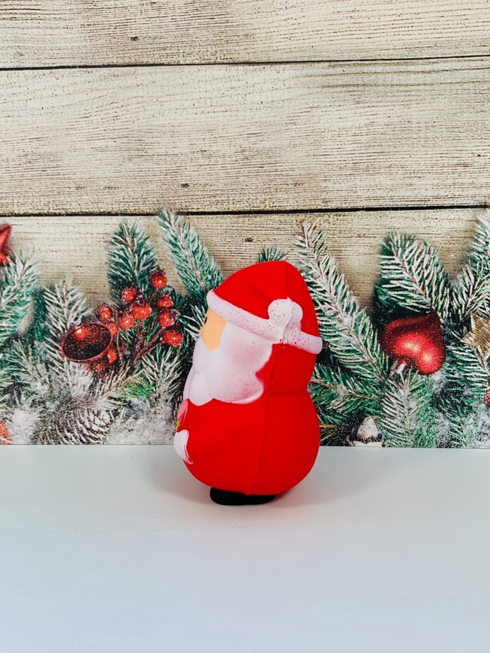 Статуэтка Дед Мороз с Шаром