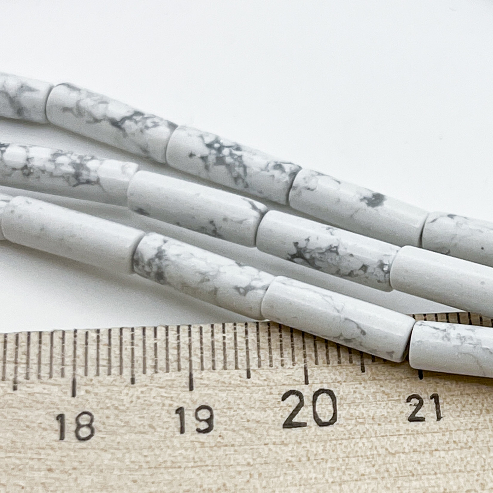 Магнезит бусины, размер около 13*4 мм, цена за 13-14 шт (1/2 нити)