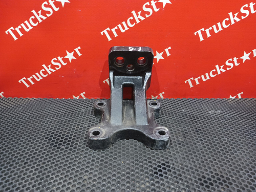 Кронштейн двигателя передний правый 2024г