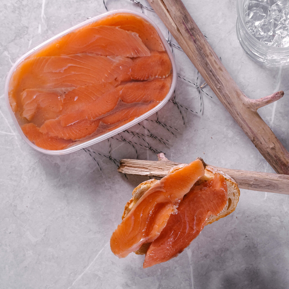 Ассорти Кижуч (филе-кусочки) + Форель (филе-кусочки) в масляной заливке 200гр.