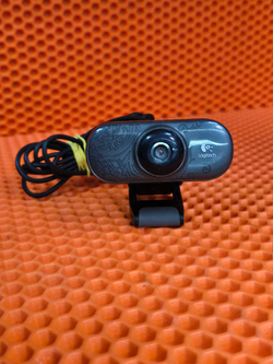 Веб-камеры Logitech v-00019