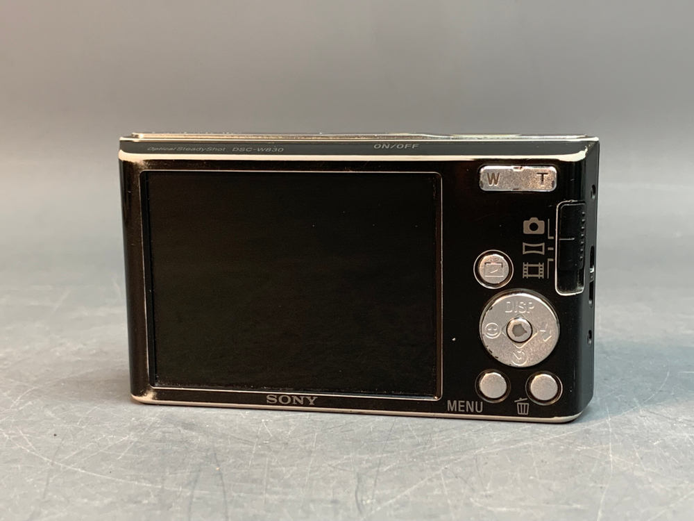 Sony CyberShot DSC-W830, неисправна матрица, скол на корпусе